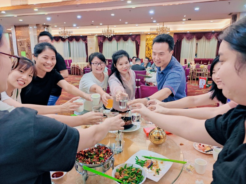 部門風(fēng)采｜融智興科技中秋國慶雙節(jié)聚餐活動(dòng)